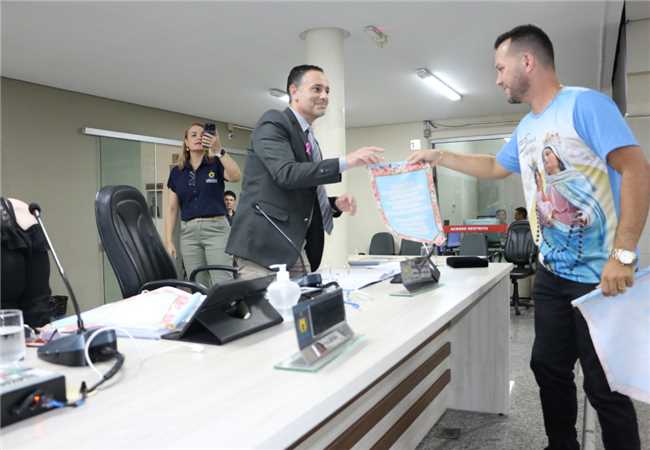 Irmandade do Rosário apresenta resultados da festa e faz homenagem aos vereadores